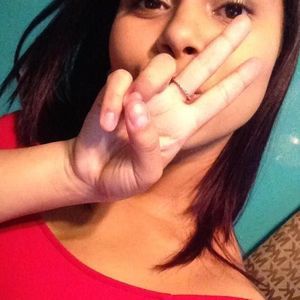 Meet your Posher, Thalia